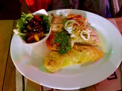 -Bamboo Bar & Grill Restaurant