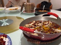 -渝信川菜 · 川味家常菜(财富购物中心店)