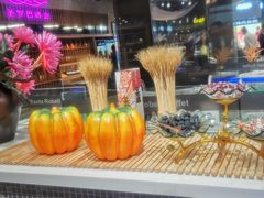 -圣罗巴甄选自助(麦凯乐店)