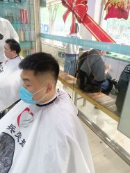 -阿兵荣辉美容理发有限公司