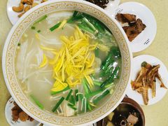 -桥香园云南过桥米线(金马碧鸡店)