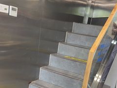 -伟伟宠物医院·CT影像中心·瑞派犬猫综合性门诊(汉口总院)