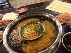-邓莽子老火锅(中兴路总店)