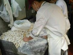 -老新隆牛肉锅贴(新街口店)