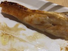 燒三文魚腩邊-万岁寿司(芳村店)