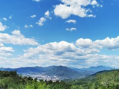 -鬼笑石后山停车场