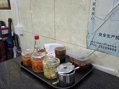 -丫丫桂林米粉(学府店)