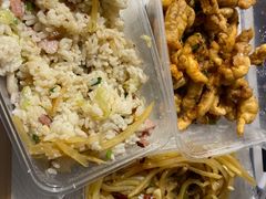 -洪姐川菜东北菜铁锅炖(天生丽街店)