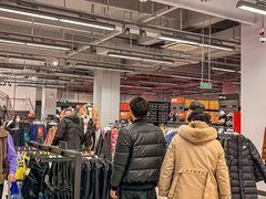 -王府井奥莱临潼小镇(临潼店)