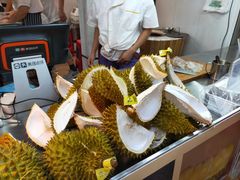 -泰龙城小吃街