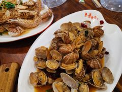 炒蛤蜊-老东镇啤酒屋海鲜加工·蒸汽海鲜·海鲜烧烤(台东店)