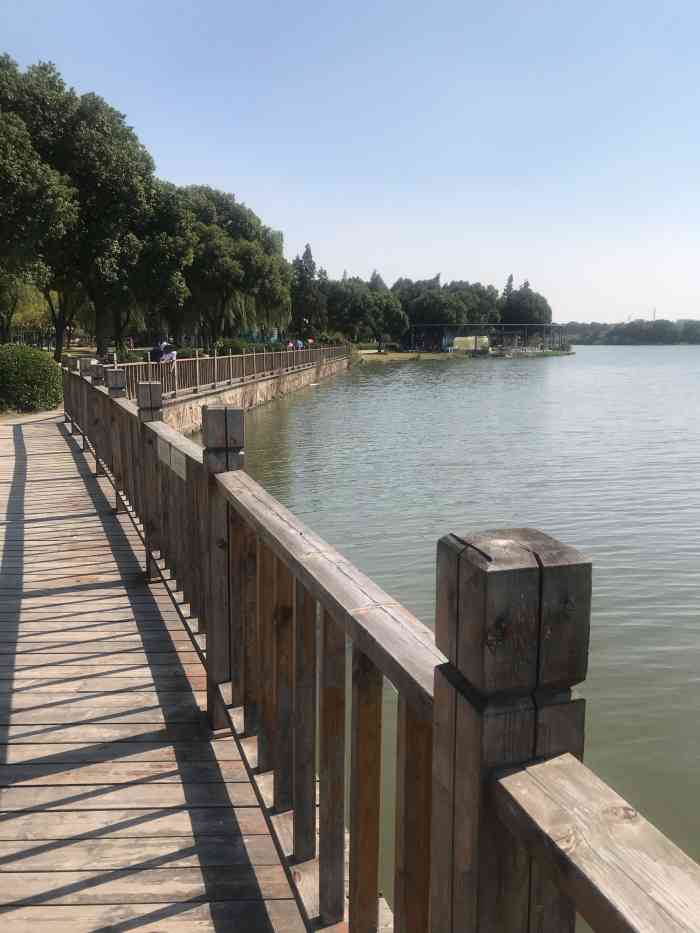 巴城湖公园-"家乡的公园必须给5星,环境是没话说了.而.