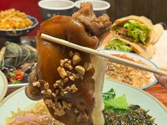 -八月美食小馆(银泰城总店)