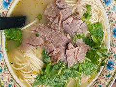 -金杨拉面王小吃面馆·牛三宝面·红烧牛肉粉