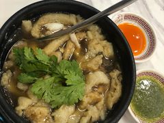-光海鲜鱼翅餐厅(叻差拉披色路店)