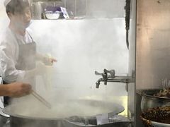 -吾穆勒蓬灰牛肉面·清真(北滨河中路店)