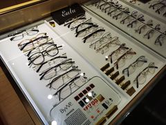 -茂昌眼镜(南京东路店)