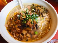 -佬钱湾仔(衣裳街店)