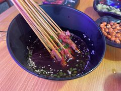 -虾弄弄海派小龙虾·牛羊蝎子火锅