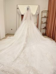 -派丽莫Pellimo原创设计婚纱品牌