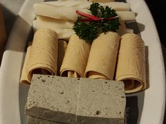 -尚尚仙·酸汤猪手·猪肚鸡火锅(华联万柳购物中心店)