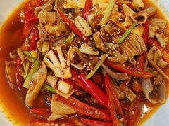 -川流不息·地道川菜·小龙虾(松东路店)