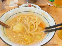 搅匀咖喱的亚子-火山屋台(新街口店)