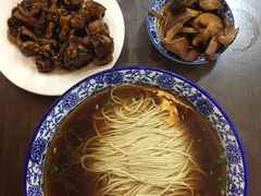 红汤面底-裕兴记•蟹黄面馆(人民广场店)
