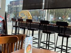 靠窗位-星巴克臻选(泰州万达广场店)