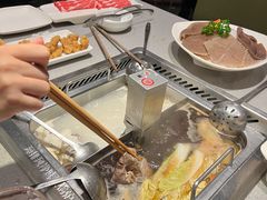 -海底捞火锅(新松江路店)