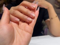 -孔雀手美甲美睫护理