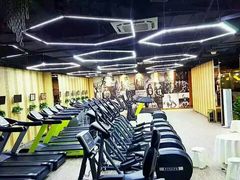 -宝德龙游泳健身