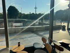 -星巴克臻选(盐城金鹰聚龙湖店)