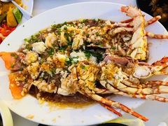 蒜蓉粉丝蒸龙虾-越海渔村