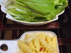 -嘎洒汤锅·花腰傣美食