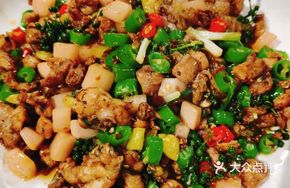 Sour Radish and Green Sichuan Pepper Chicken