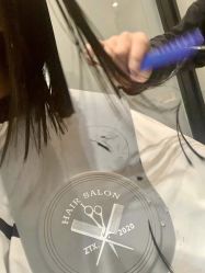 -HAIR CORNER