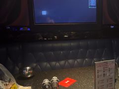 -欢乐迪KTV(南坪上海城店)