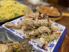 -老东镇啤酒屋海鲜加工·蒸汽海鲜·海鲜烧烤(台东店)