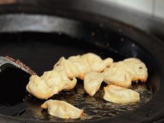 -黄阿姨锅贴大王(万航渡路店)