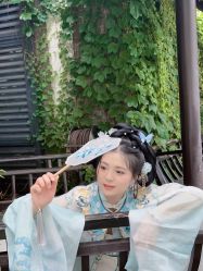 -一揽芳华汉服旗袍体验馆(拙政园店)