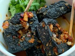 -黑色经典臭豆腐·湖南特产(坡子街店)