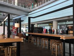 大堂-星巴克(北京首都国际机场7店)