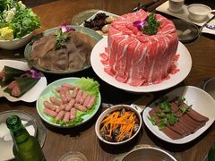 -泓炙颐凤鲜海鲜火锅料理(桐乡店)