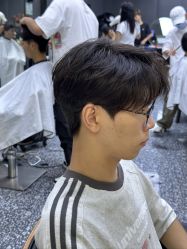 -藤野造型专业烫染接发