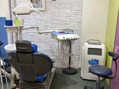 -极光口腔·矫正种植修复(锦江店)