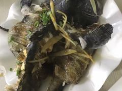 -覃记海鲜美食餐厅