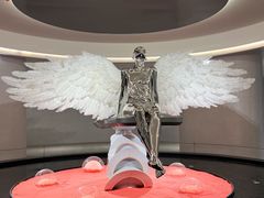 -涨巢·潮玩水疗局