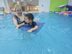 -龙格亲子游泳·水育早教运动中心(龙湾天街店)