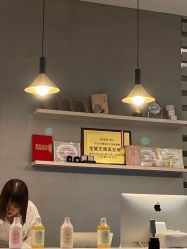-MOVAN  HAIR莫凡匠人发型屋